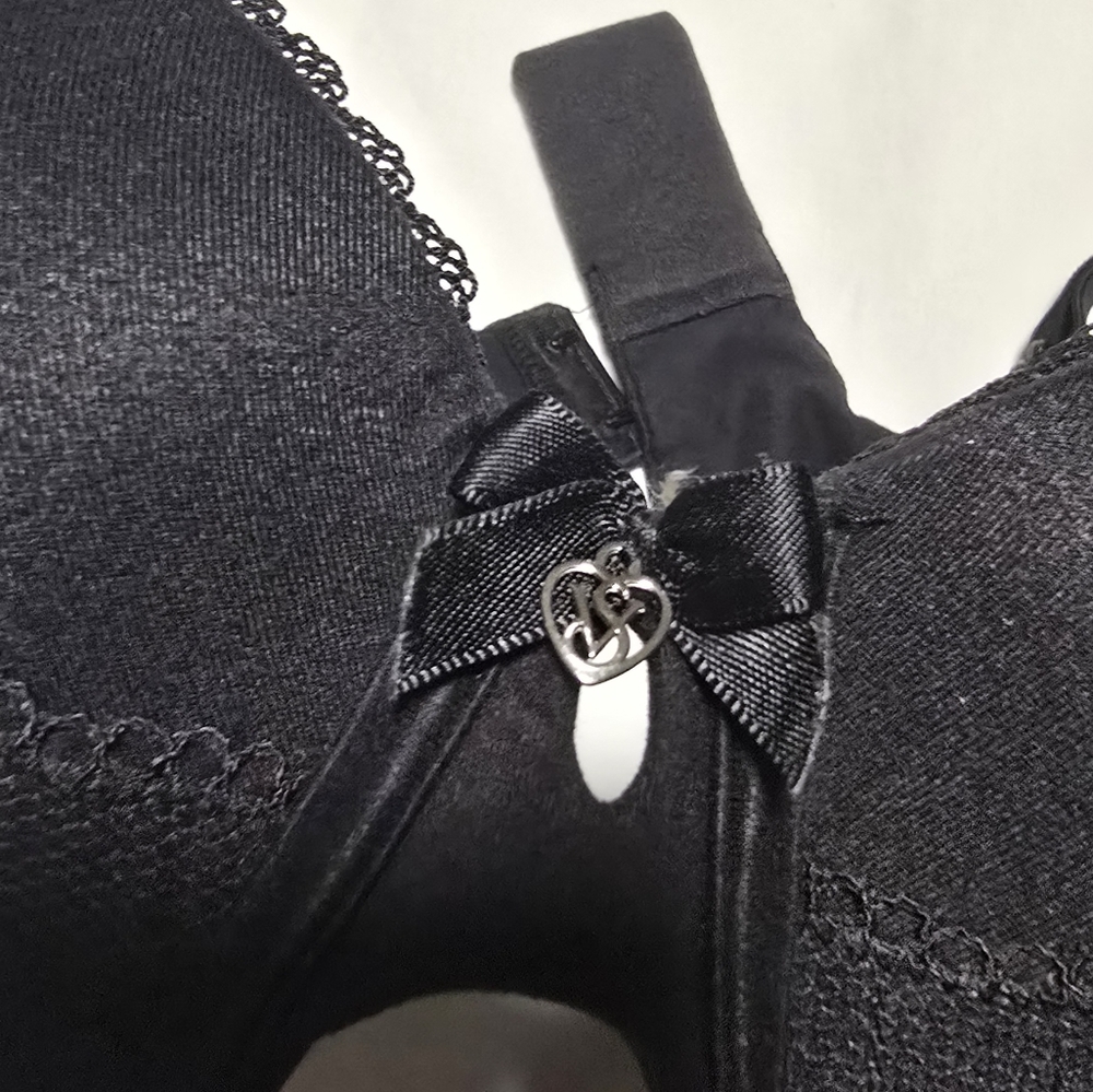 34D Victoria's Secret Body by Victoria Perfect Shape Bra With Black Lace Detail - Picture 4 of 10